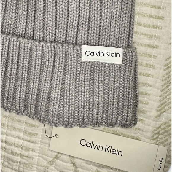 Calvin Klein faux fur pom-pom rib knit beanie hat
